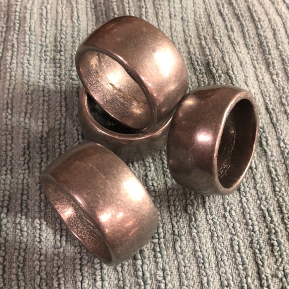 Pewter Napkin Rings. Set of Four - Picture 11 of 11